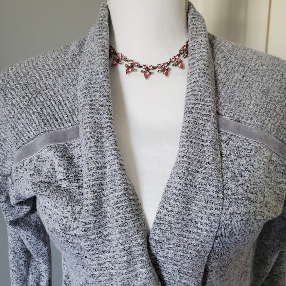 Gray cardigan - Picture 2 of 11